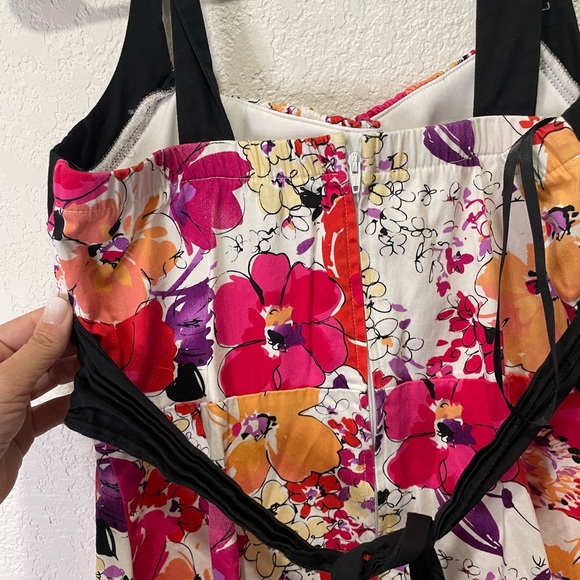 Adorable size 12 Floral Dress - Picture 7 of 7